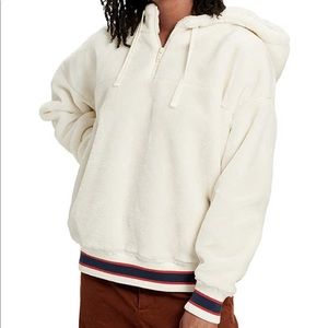 Ugg sweater size Large